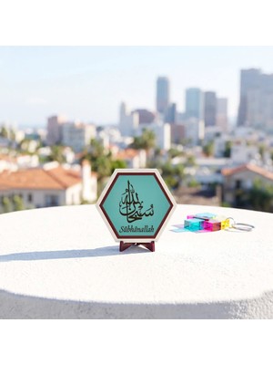 Miawiki Zikir ve Şükür Odaklı Sübhânallah Ibareli Masaüstü Süsü Kahve Köşelerinizi Tamamlayan Modern ve Estetik Bir Görünüm Sunar 10X10 cm