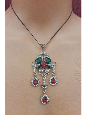 Moda Accessories Boynuz Figürlü Zirkon Taşlı Otantik Yeşil Kırmızı Kolye Ucu
