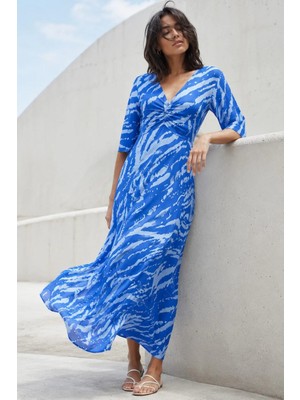 Madmext Saks Desenli V Yaka Midi Elbise MG1797
