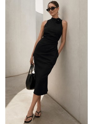 Madmext Siyah  Midi Çiçek Aksesuarlı Kadın Elbise MG2045