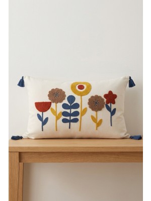 Dokuvia Çiçek Bahçesi Renkli Botanik Punch Nakışlı Püsküllü Pamuk Kırlent Kılıfı 35X55 cm