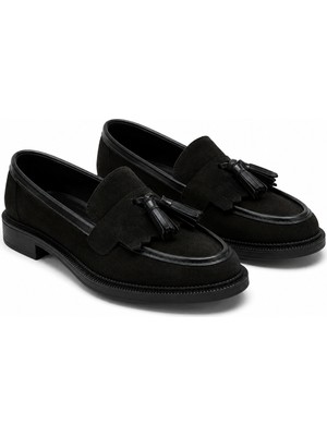 Patron Shoes Kadın Püskül Detaylı Loafer Ayakkabı – Günlük Şık ve Klasik Model