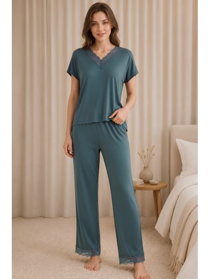 Jusmart Kadın Yeşil Kısa Kollu V Yakalı Lez Dantelli Viskon Pijama Takımı Nakışlı Uzun Alt Üst 2'li Ev Giyim Uyku Takımı %94 Viskon %6 Elastan Örme Kumaş Ring Kalite Rahat Şık Homewear