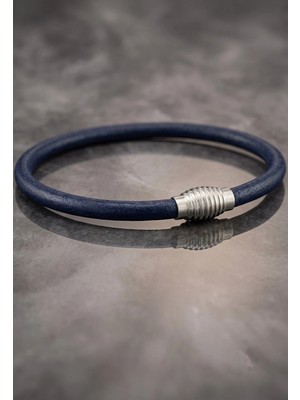 Solfera Lacivert 4mm Ince Orijinal Deri Oval Metal Manyetik Klips Erkek Bileklik M066F
