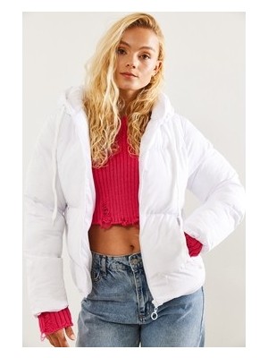 Sungur's Store Kapüşonlu Şişme Kadın Mont, Soğuk Havalara