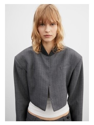 Sungur's Store Dolgulu Omuz Detaylı Kadın Üst ile Farklı Bir Stil