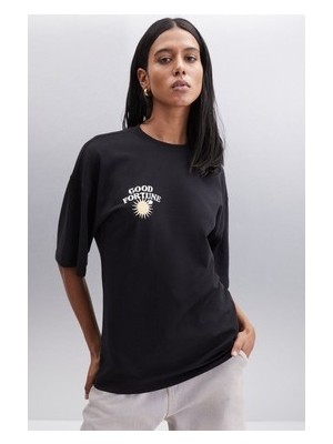 Sungur's Store Baskılı Oversize Fit Bisiklet Yakalı Kadın Üst