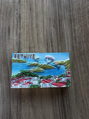 Die Grup Pharus Fethiye Şehir Manzarası Dekoratif Buzdolabı Magneti, El Yapımı Kabartmalı Tasarım, Turistik Hediyelik Eşya