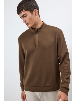 Die Grup Defacto Regular Fit Dik Yaka Yarım Fermuarlı Sweatshirt F2821AX25AU