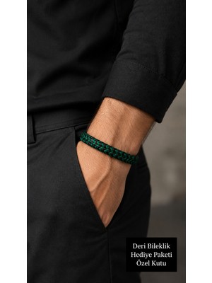 Herşey Nota Savelio Emerald Yeşil Siyah Deri Erkek Bileklik - Örgülü Altın Tokalı