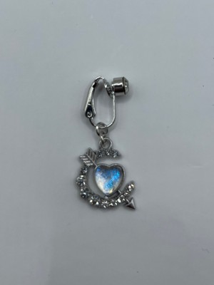 AG23 Tasarım Deliksiz Göbek Piercingi Hologram Kalp Ok Detaylı Silver Gümüş Renkli