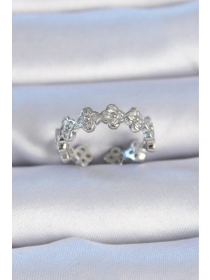 Inure Jewelry Pirinç Gümüş Renk Zirkon Taşlı Yonca Model Kadın Yüzük