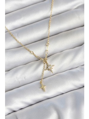Inure Jewelry Pirinç Gold Renk Zirkon Taşlı Minimal Sallantılı Kutup Yıldızı Model Kadın Kolye