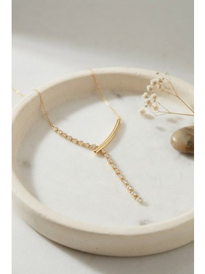 Inure Jewelry Pirinç Gold Renk Zirkon Taşlı Asimetrik Bar Model Kadın Kolye