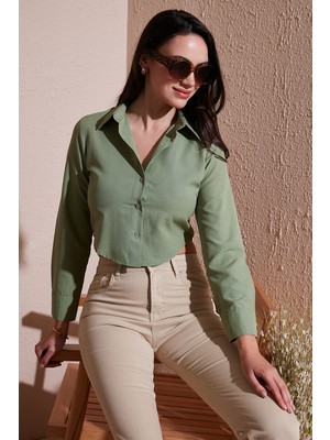 Lela Pamuk Karışımlı Slim Fit Uzun Kollu Crop Gömlek Bayan Gömlek 6777336