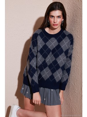 Lela Oversize Fit Bisiklet Yaka Baklava Desenli Kazak Bayan Kazak 4615579