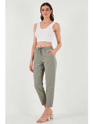 Lela Pamuklu Normal Bel Regular Fit Düz Paça Pantolon Bayan Pantolon 668YP42282S4
