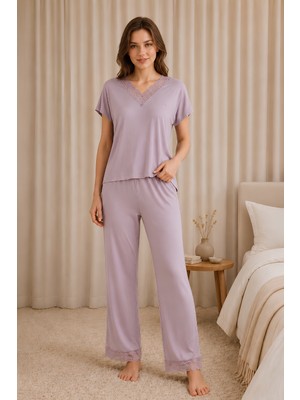 Jusmart Kadın Siyah Kısa Kollu V Yakalı Lez Dantelli Viskon Pijama Takımı Nakışlı Uzun Alt Üst 2'li Ev Giyim Uyku Takımı %94 Viskon %6 Elastan Örme Kumaş Ring Kalite Rahat Şık Homewear