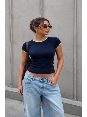 Moda Days Kadın Lacivert T-Shirt Ribana Dokulu Kontrast Garnili Bisiklet Yaka Kısa Kollu Crop