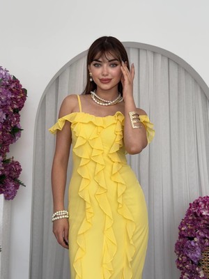 Moda Days Kadın Sari Midi Elbise Ince Askılı Düşük Omuz Volanlı Şifon Dar Kesim Davet