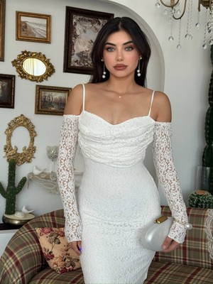 Moda Days Kadın Beyaz Dantel Midi Elbise Askılı Düşük Omuzlu Uzun Kollu Drapeli