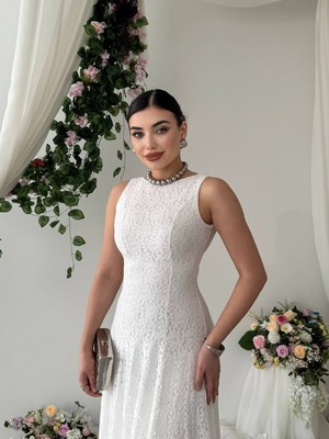 Moda Days Kadın Beyaz Midi Elbise Kayık Yaka Kolsuz Dantel Işlemeli Kloş Kesim