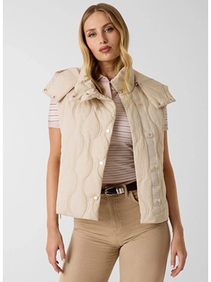 Guess Ekru Kadın Kapüşonlu Kapitone Şişme Yelek W6YL13W2883-G1M5