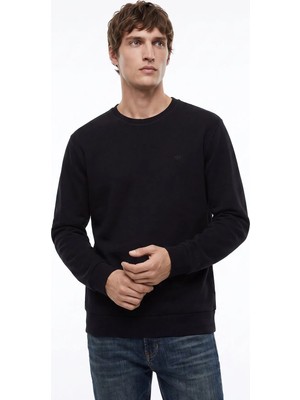 Dockers Siyah Erkek Regular Fit Sweatshirt D2620148001_SMALL Logo Sweatshirt