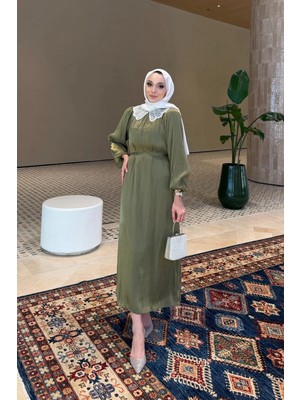 Riella Butik Dantel Yakalı Zarif Tesettür Elbise