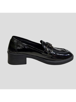 Myfit Shoes 041 Kadın Hakiki Deri Aksesuarlı Kısa Topuk Ayakkabı Siyah Rugan