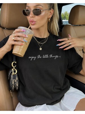 Veraura Lifestyle Kadın Kısa Kollu Önü Yazı Baskılı Basic Viskon Bluz
