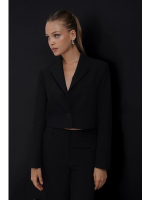 Thalure Kadın Siyah Düğmeli Slim Fit Crop Blazer