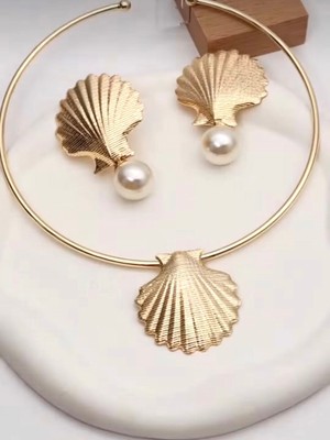 Nish Point Deniz Kabuğu Detaylı Choker Kolye ve Küpe Set