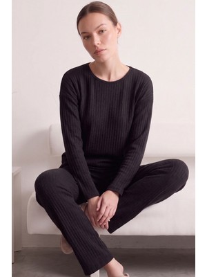Farya Home Pamuklu Şeritli Kışlık Yumuşak Tuşe Interlok Örme Pijama Takımı