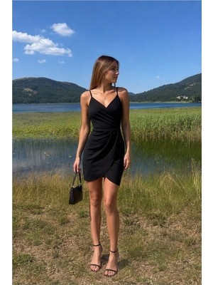 Lior Design Kadın Modern Stil Kruvaze Yaka Drapeli Mini Askılı Elbise