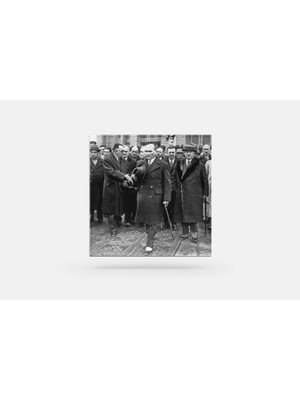 Fotolyo Atatürk Tablosu; 1932 Istanbul'da Karşılanması. Siyah - Beyaz, Kare