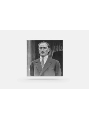 Fotolyo Atatürk Tablosu; Şık Takım Elbiseli 5. Siyah - Beyaz, Kare