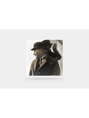 Fotolyo Atatürk Tablosu; Bursa Seyahati – Reşit Paşa Gemisi. Siyah - Beyaz, Kare