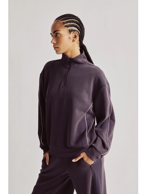 DeFacto Ultra Yumuşak Standart Fit Yarım Fermuarlı Biyeli Dik Yaka Modal Sporcu Basic Sweatshirt H4537AX26AU