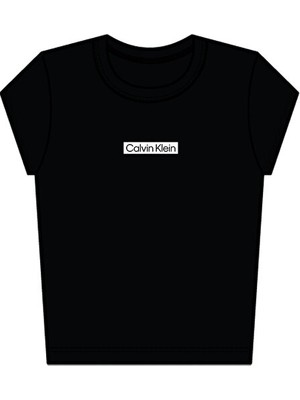 Calvin Klein Kadın Baby Placed Institutional Grafik Detaylı T-Shirt