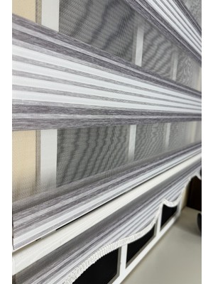 Storburada Gri Renk Geçişli Geniş Plise Zebra Stor Perde (Etek Dilimli)