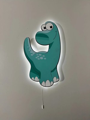 St. Morritz Dekoratif Ahşap Baskılı Baby Dinazor Figürü Çocuk Odası Gece Lambası 22*39