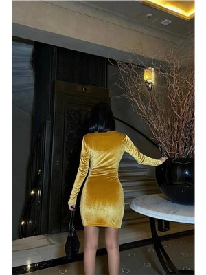 Veraura Lifestyle Kadın Sade Kadife Kumaş Kruvaze Yaka Büzgülü Abiye Elbise