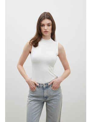 Pamuklu Sıfır Kol Body Ekru