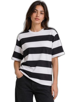 YM PAZARLAMA Kadın Çizgili Oversize Tişört Bisiklet Yaka Kısa Kol Yazlık T-Shirt - Siyah