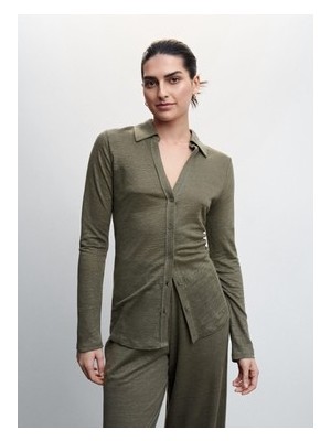 Adalı Store Keten V Yaka Kadın Bluz ile Yazın Rahatlığı