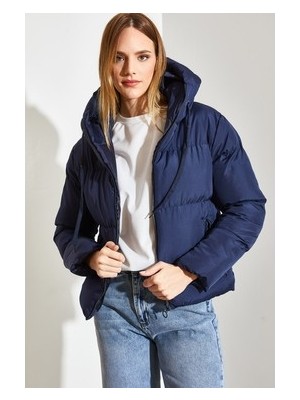 Adalı Store Shade Kadın Kapüşonlu Şişme