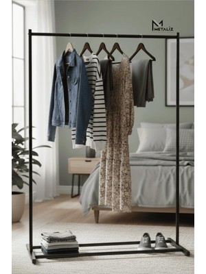 OEM Siyah Metal Konfeksiyon Askısı - Minimalist Elbise Askılığı - Butik Tipi Askı