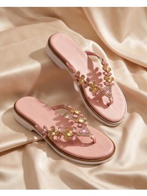 Futsi Shoes Solene Pembe Hakiki Deri Kadın Taşlı Şık Parmak Arası Terlik – Zarif ve Işıltılı Yazlık Model