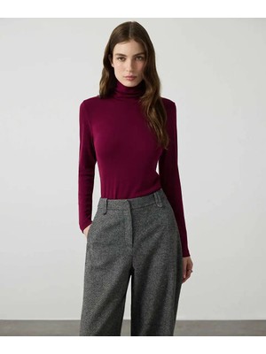 Miss İpekyol Balıkçı Yaka Basic Tişört IW6260070106008